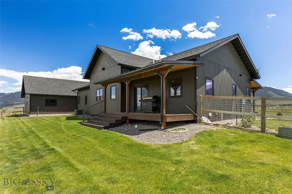 17 Packstring Trail Livingston MT 59047