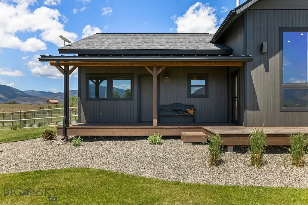 17 Packstring Trail Livingston MT 59047
