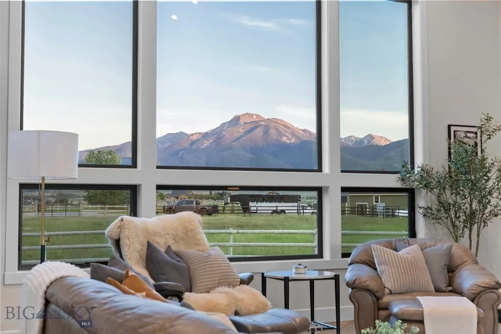 17 Packstring Trail Livingston MT 59047
