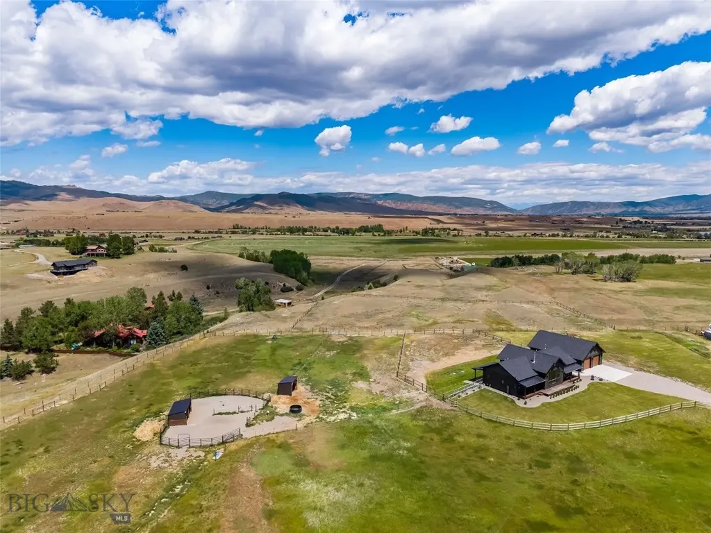 17 Packstring Trail Livingston MT 59047