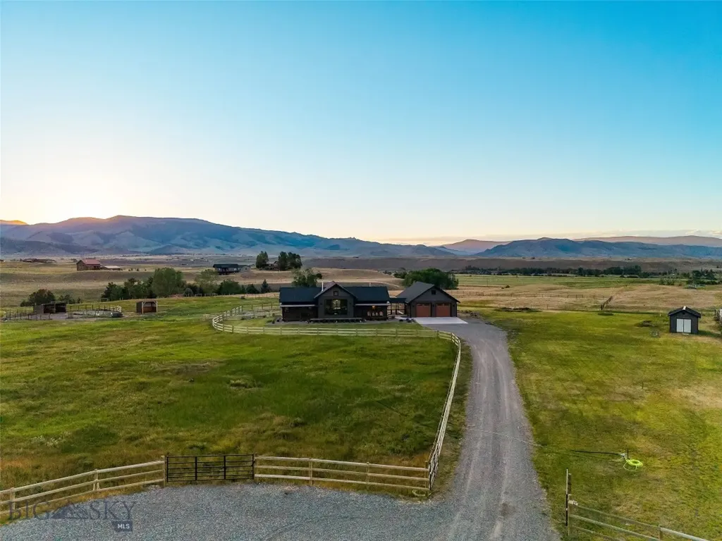 17 Packstring Trail Livingston MT 59047
