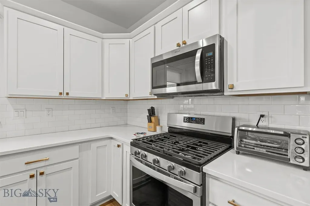631 White Horse Loop Bozeman MT 59718
