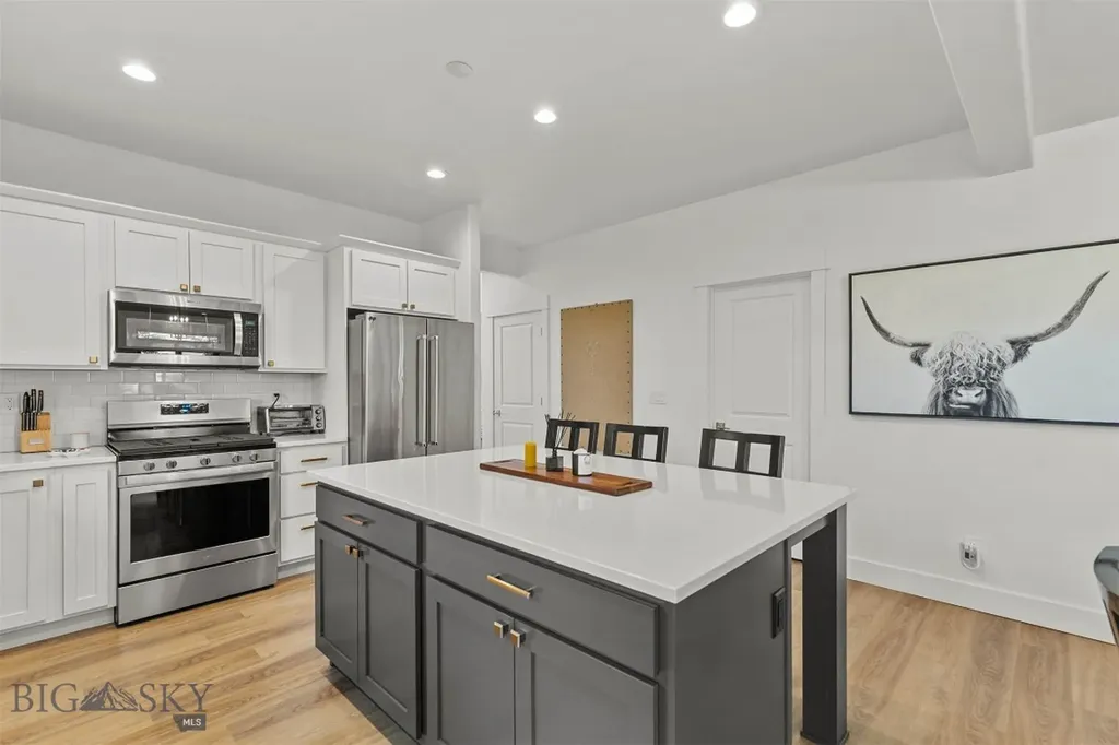631 White Horse Loop Bozeman MT 59718