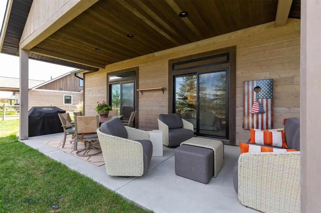 631 White Horse Loop Bozeman MT 59718
