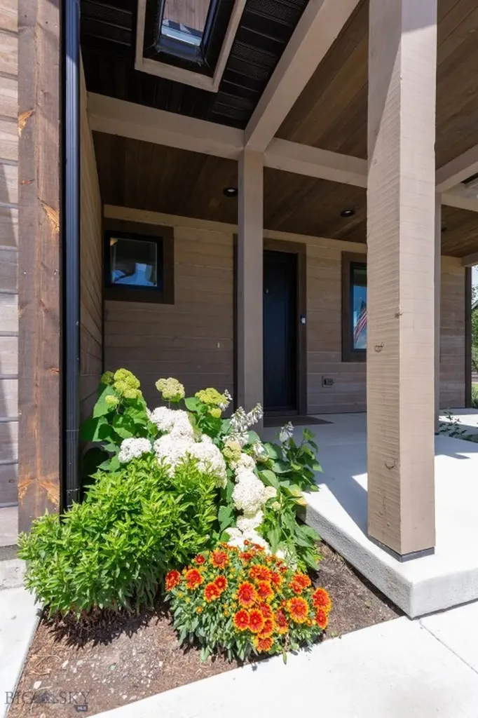 631 White Horse Loop Bozeman MT 59718