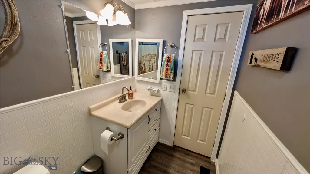 175 Sandy Lane Dillon MT 59725