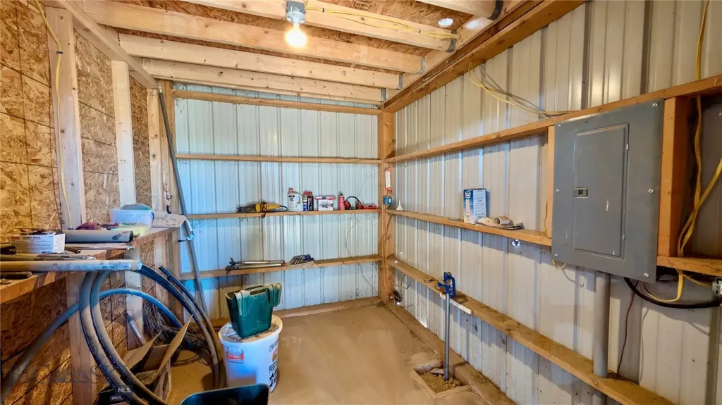 175 Sandy Lane Dillon MT 59725