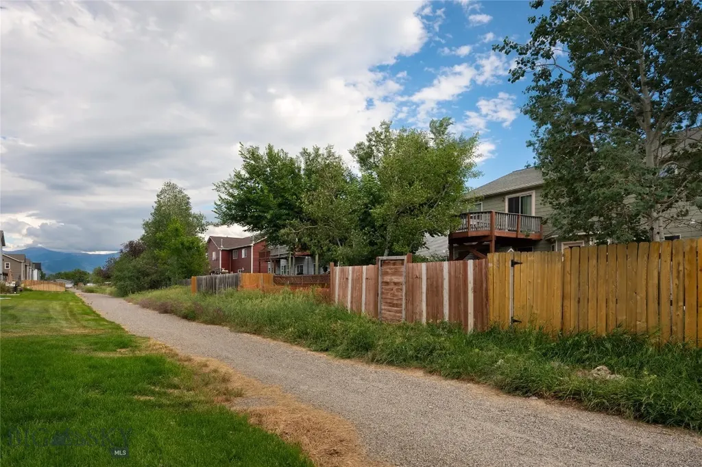 1113 W Park Avenue Belgrade MT 59714