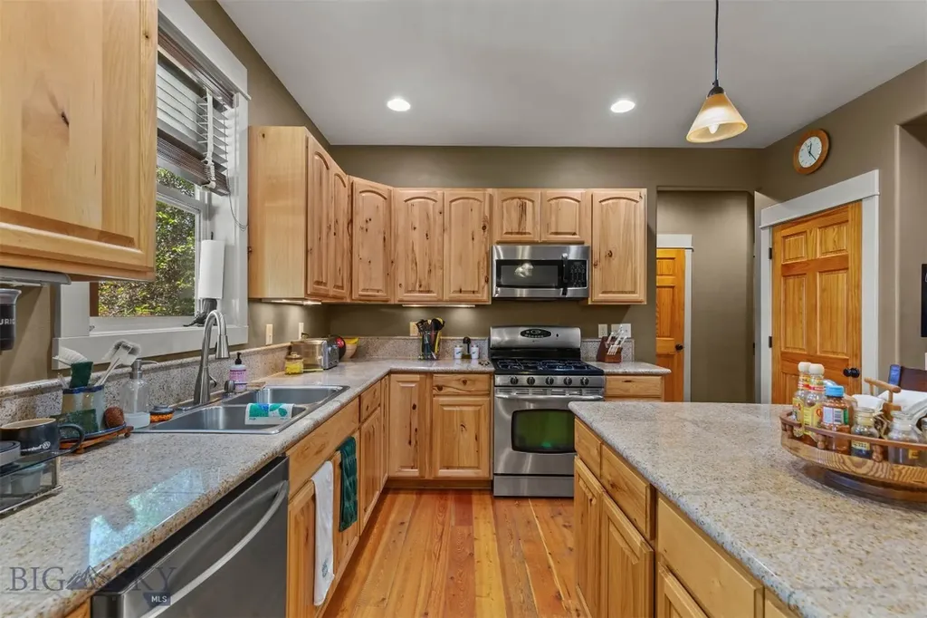 74 Laura Court Bozeman MT 59718