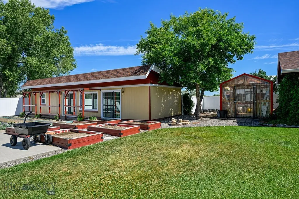 1650 Nahmis Avenue Huntley MT 59037