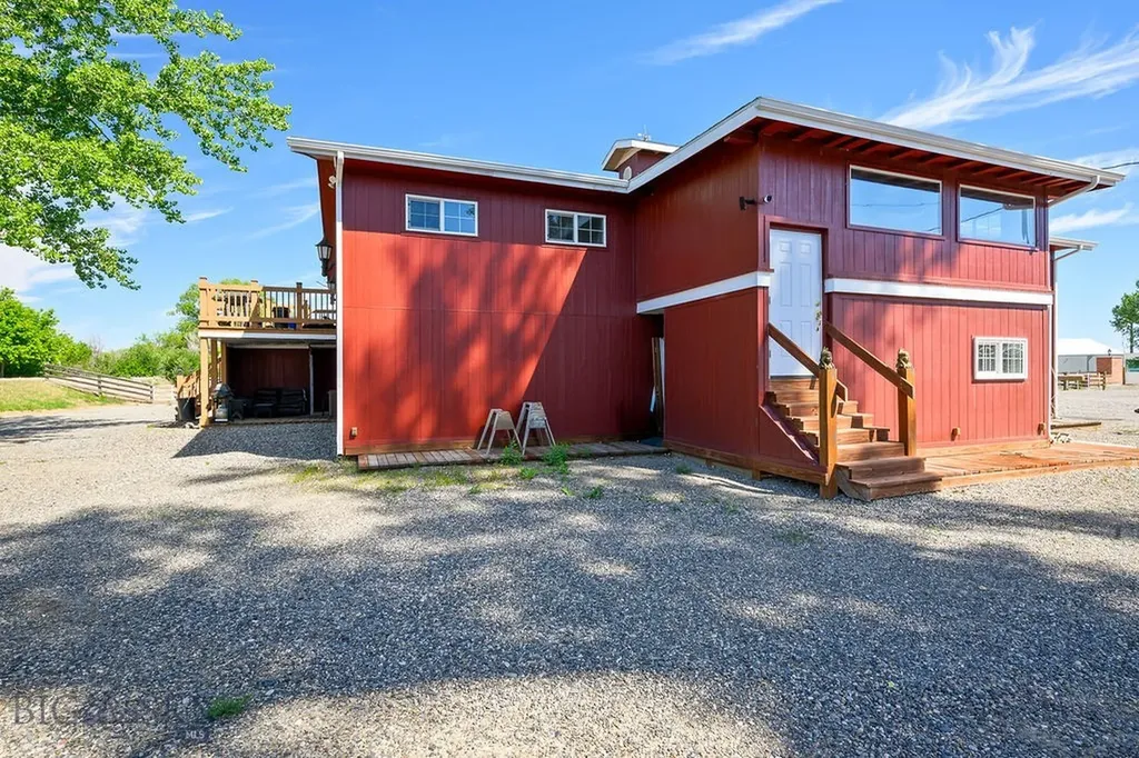 1650 Nahmis Avenue Huntley MT 59037