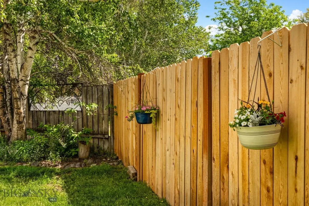 1011 Silverbow Belgrade MT 59714