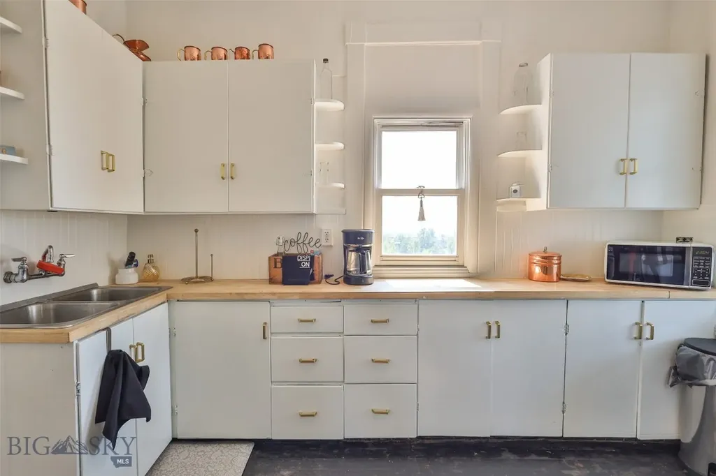 527 Edison Street Butte MT 59701