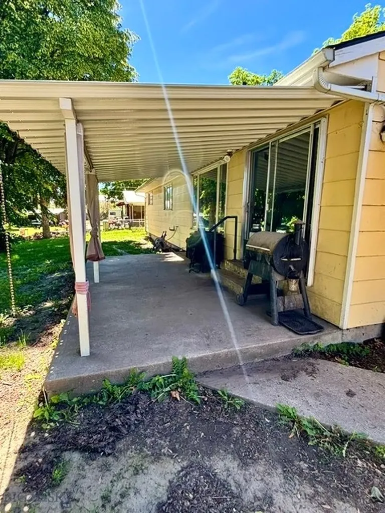 206 Stanton Street Plains MT 59859