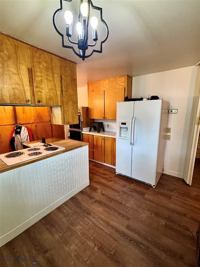 206 Stanton Street Plains MT 59859