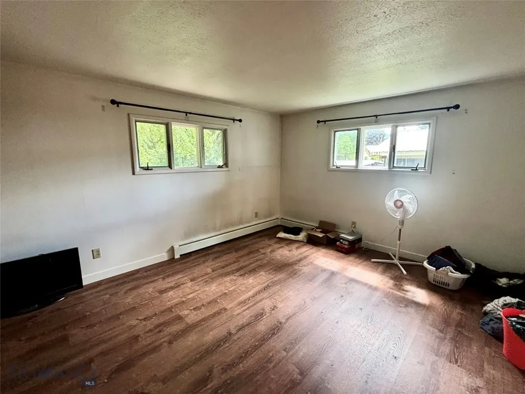 206 Stanton Street Plains MT 59859