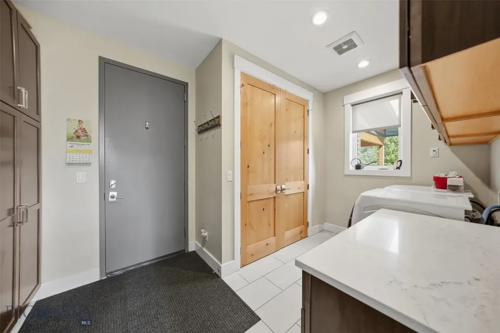 106 Gallatin Foothills Drive Gallatin Gateway MT 59730