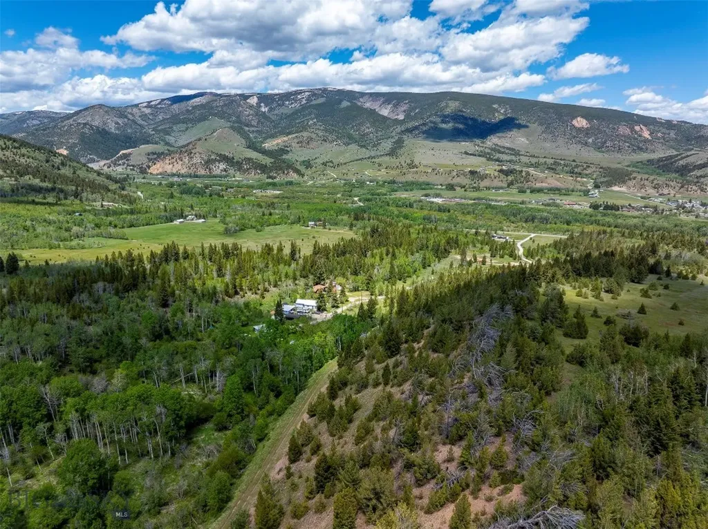 373 Ravndal Road Anaconda MT 59711