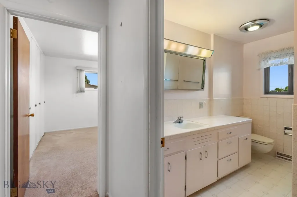 410 S Wyoming Street Dillon MT 59725