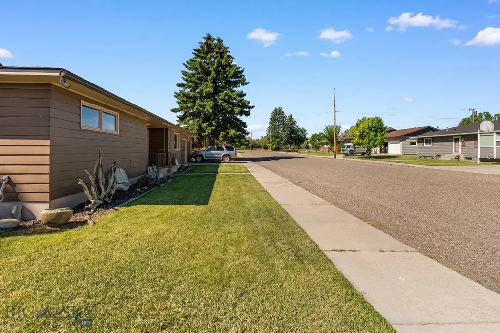 410 S Wyoming Street Dillon MT 59725