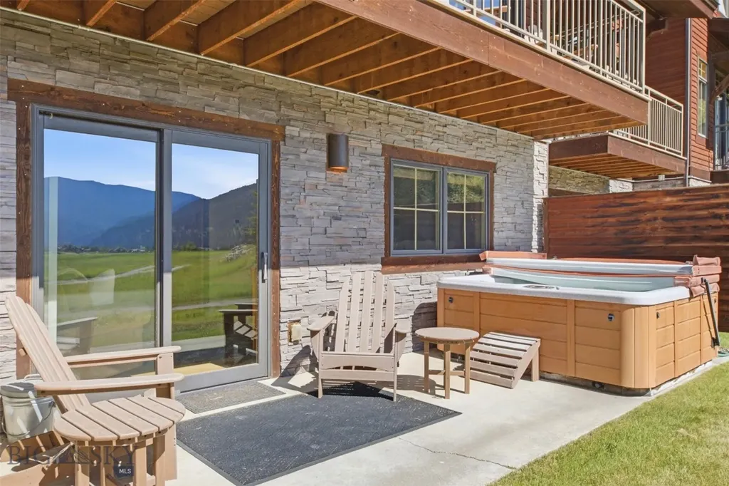 2500 Little Coyote Big Sky MT 59716