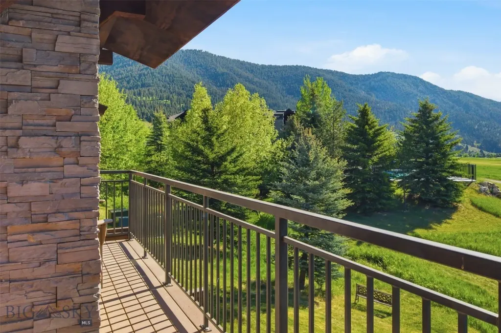 2500 Little Coyote Big Sky MT 59716