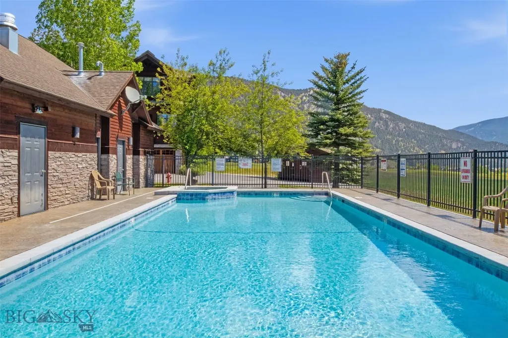 2500 Little Coyote Big Sky MT 59716
