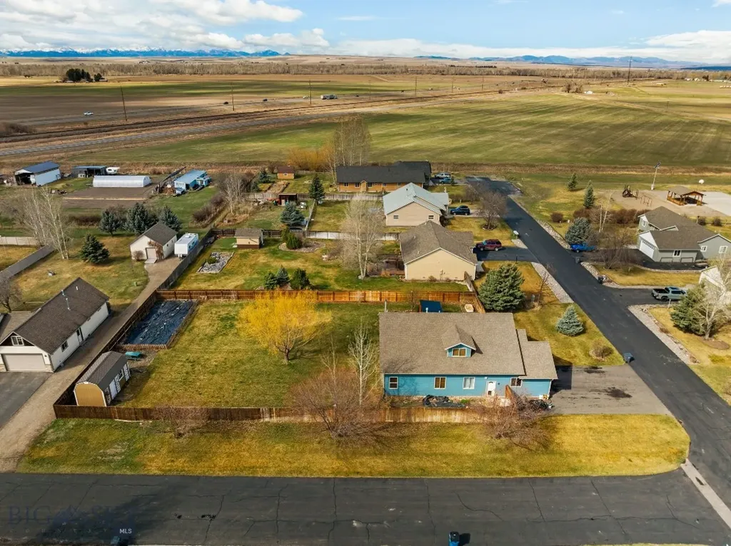 102 W Tobiano Trail Belgrade MT 59714