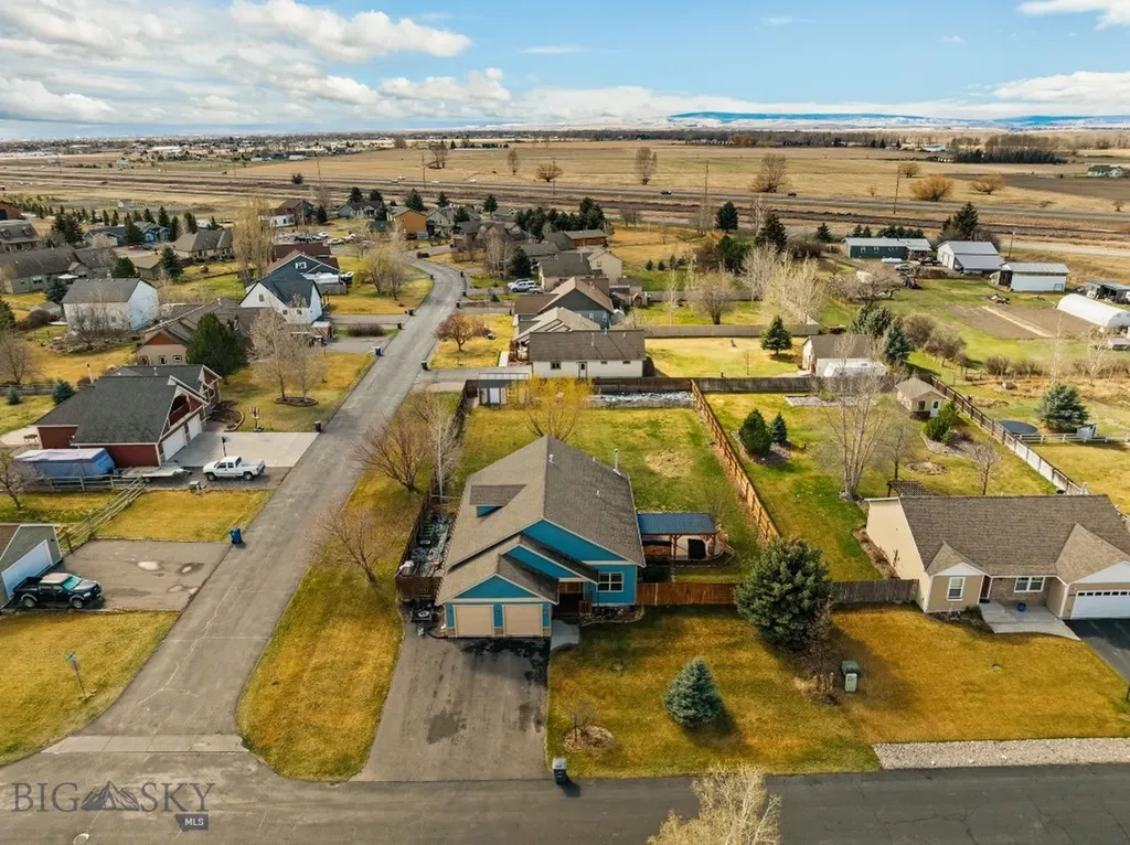 102 W Tobiano Trail Belgrade MT 59714