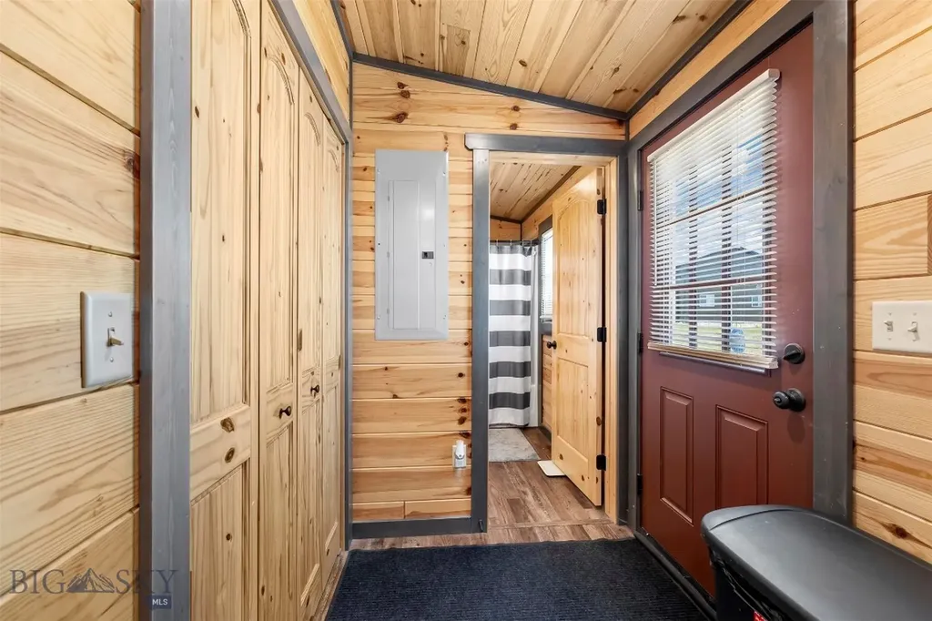 15 Sapphire Way Sheridan MT 59749