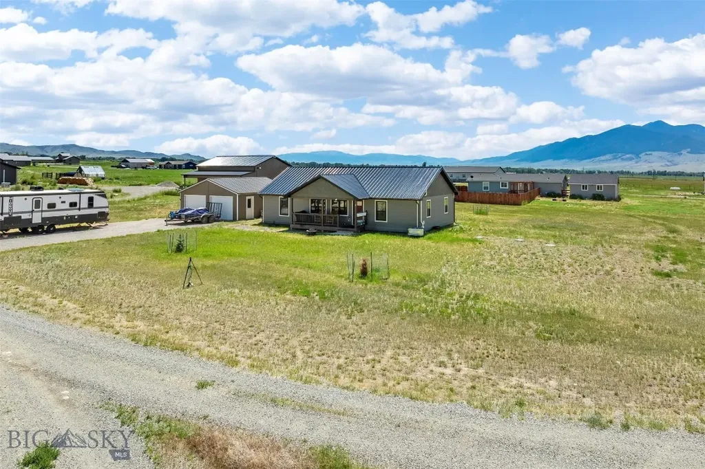 15 Sapphire Way Sheridan MT 59749