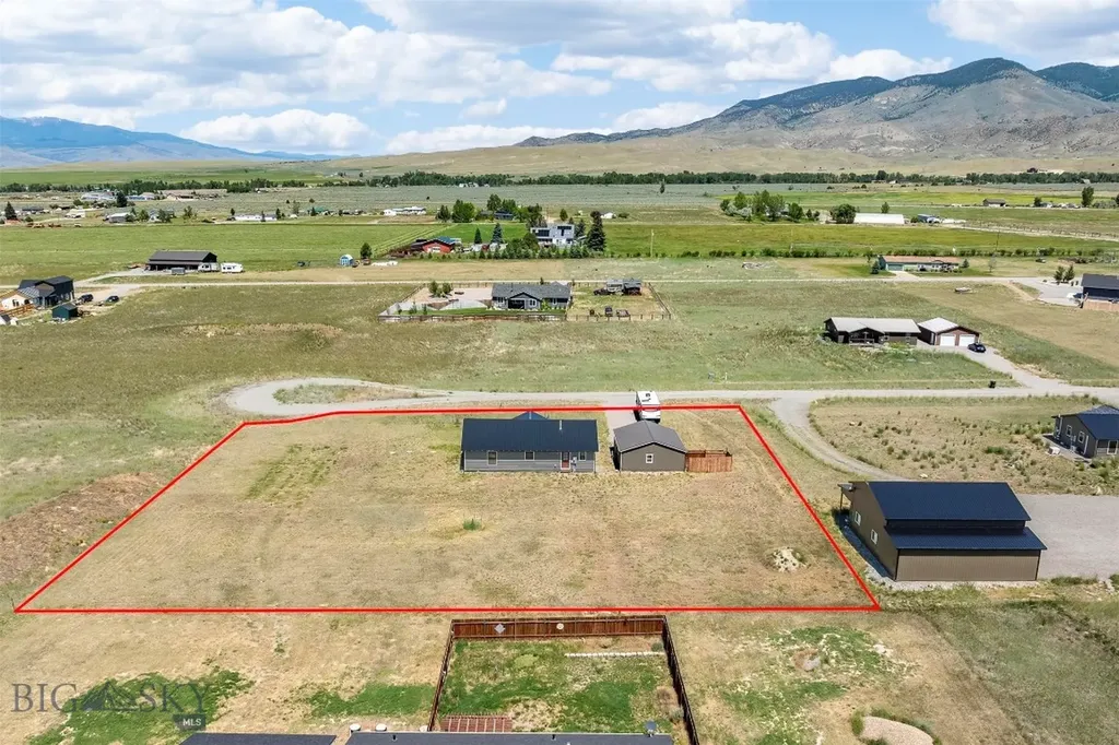 15 Sapphire Way Sheridan MT 59749