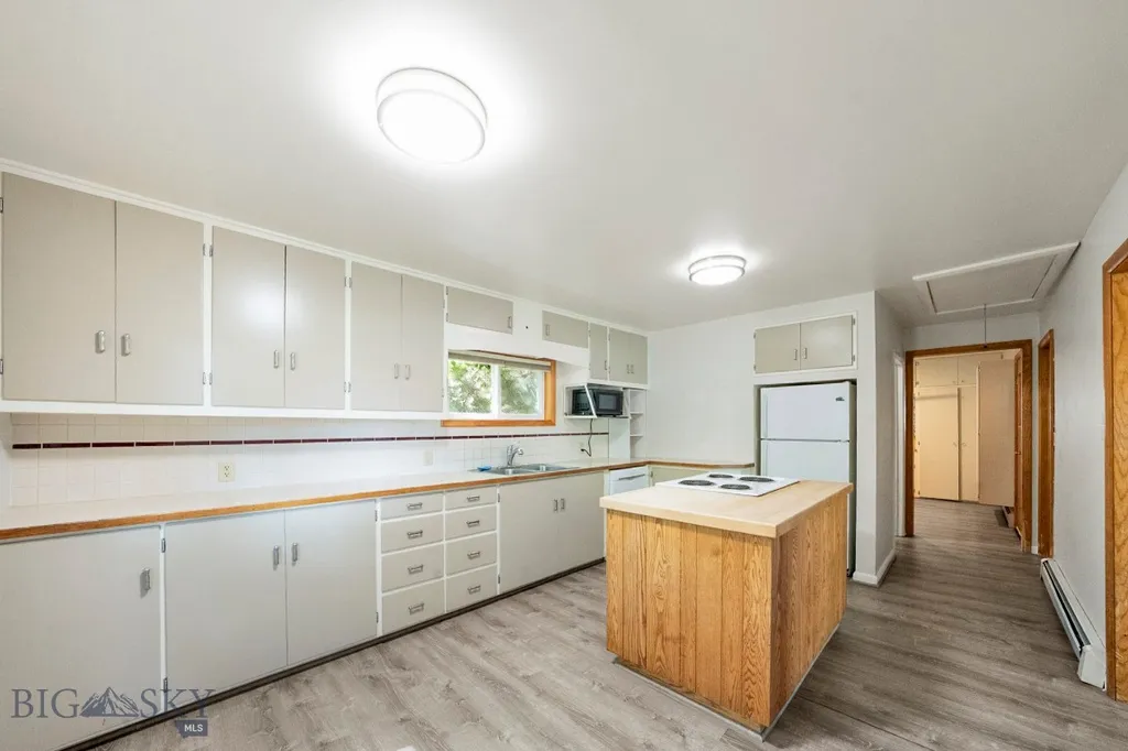 420 N 8th Avenue Livingston MT 59047