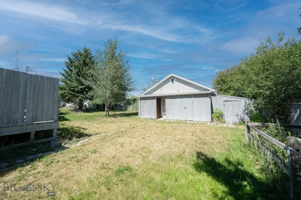 420 N 8th Avenue Livingston MT 59047