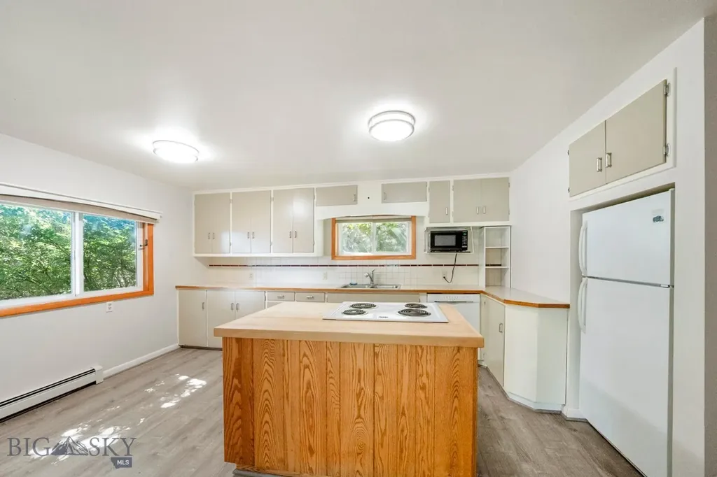420 N 8th Avenue Livingston MT 59047