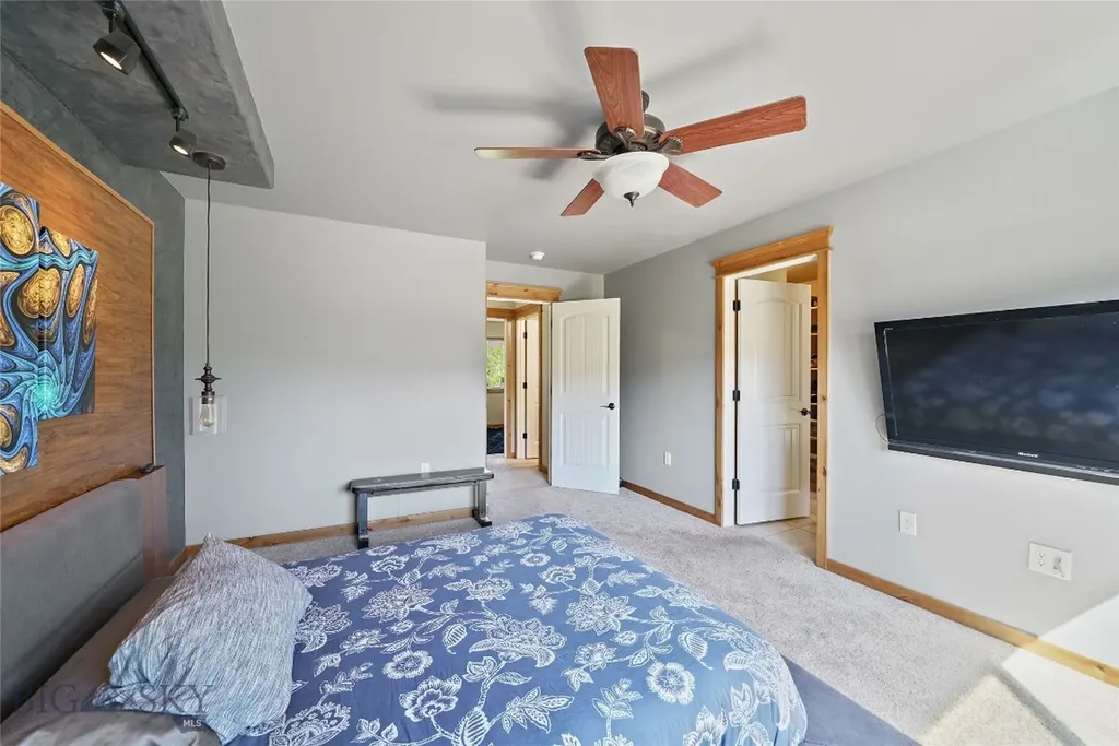 2935 Warbler Way Bozeman MT 59718
