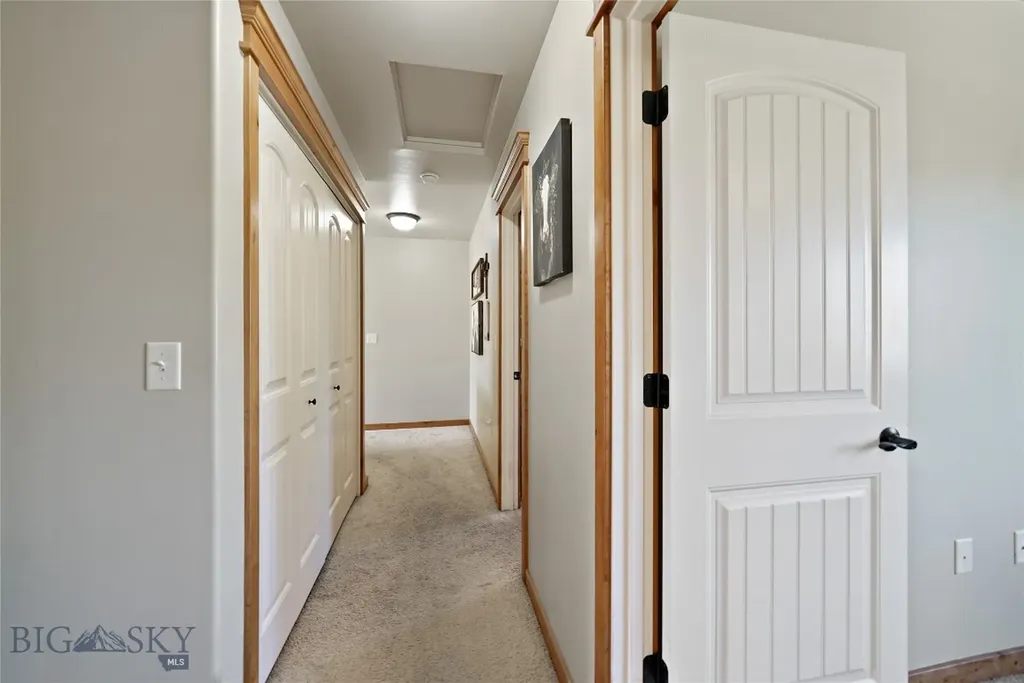 2935 Warbler Way Bozeman MT 59718