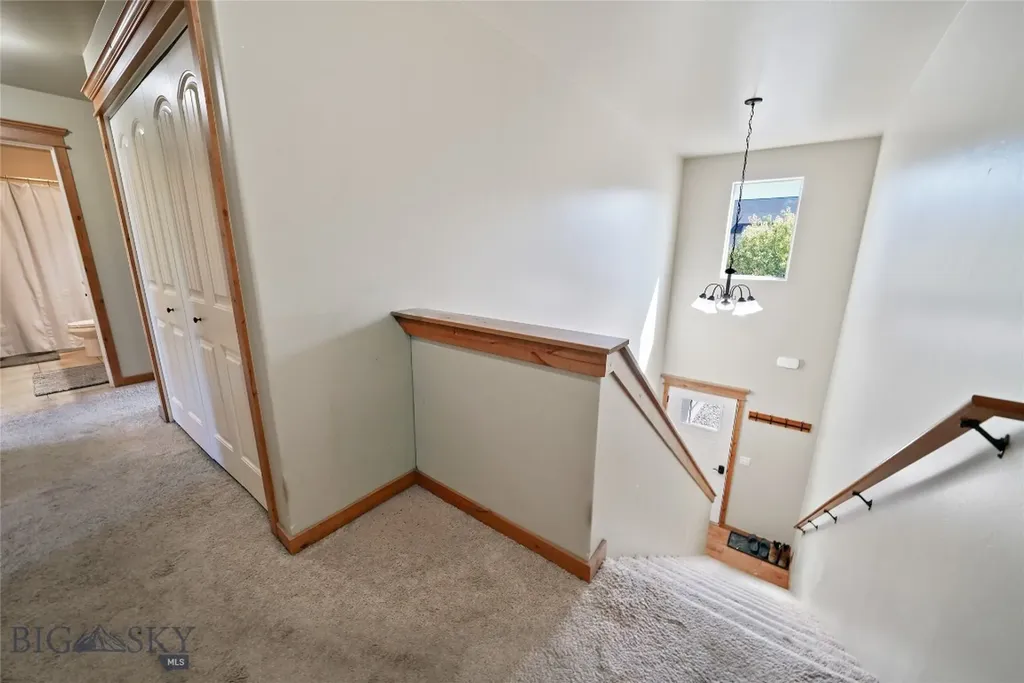 2935 Warbler Way Bozeman MT 59718