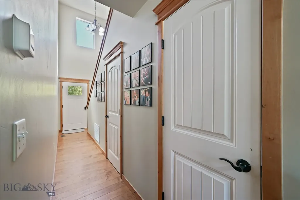 2935 Warbler Way Bozeman MT 59718