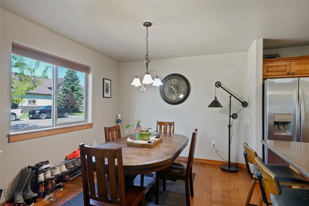 2935 Warbler Way Bozeman MT 59718