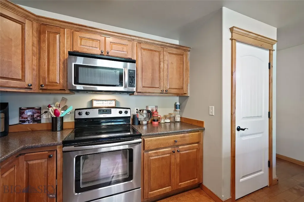 2935 Warbler Way Bozeman MT 59718