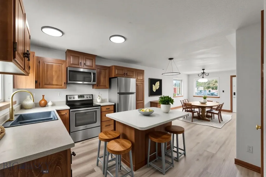 72 W Magnolia Drive Belgrade MT 59714