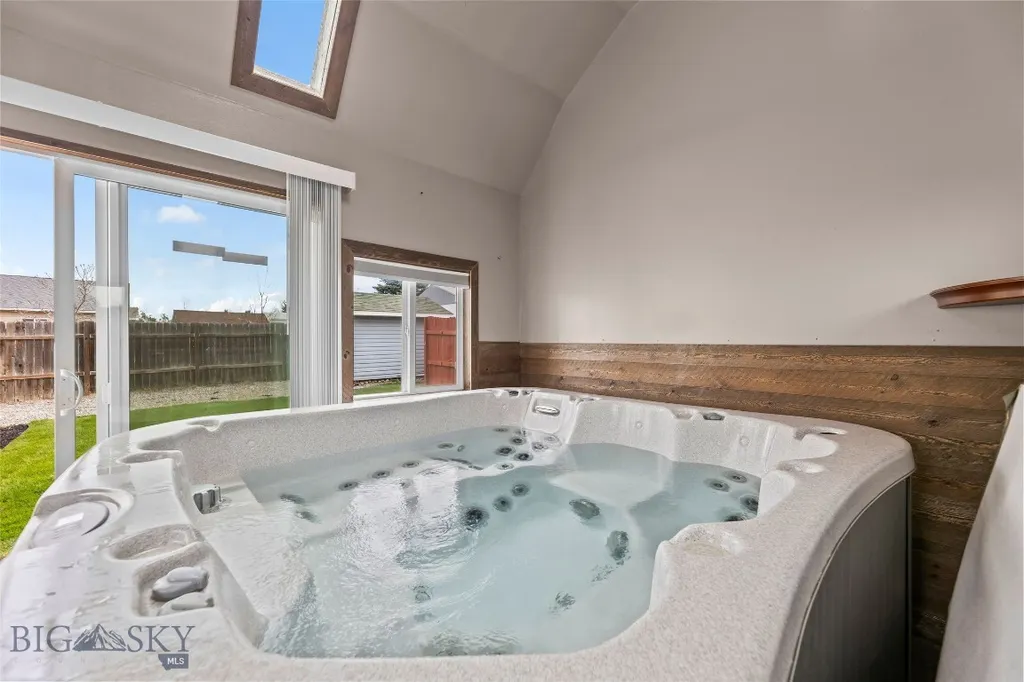 72 W Magnolia Drive Belgrade MT 59714