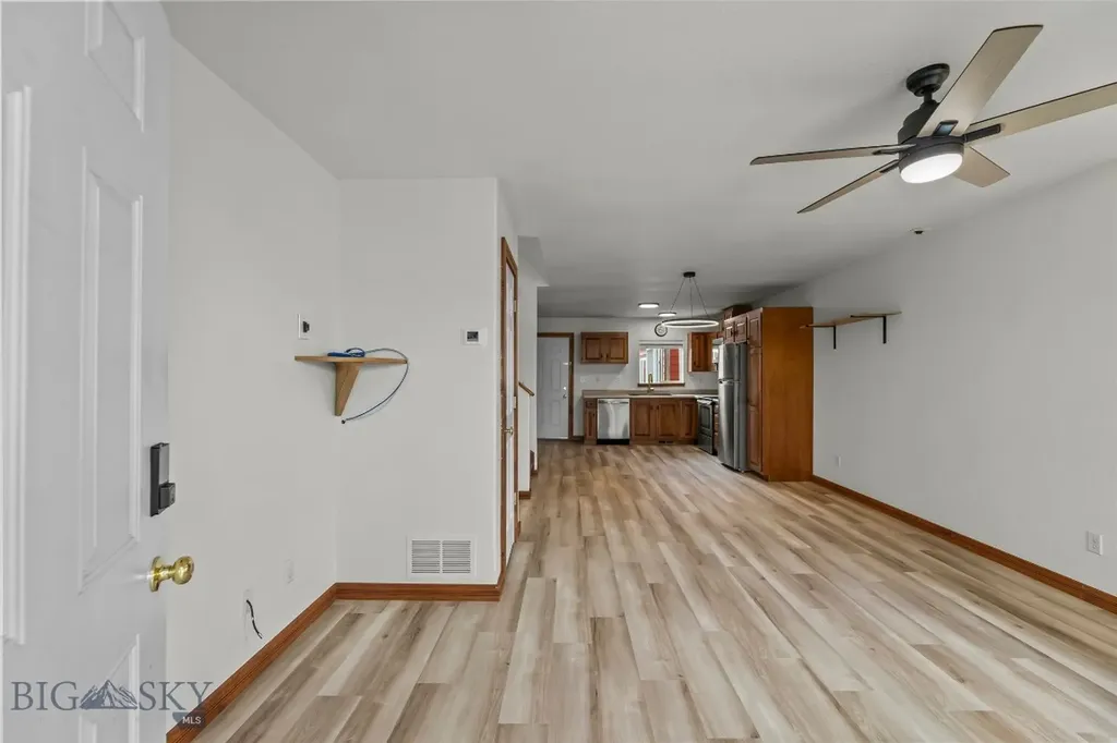 72 W Magnolia Drive Belgrade MT 59714