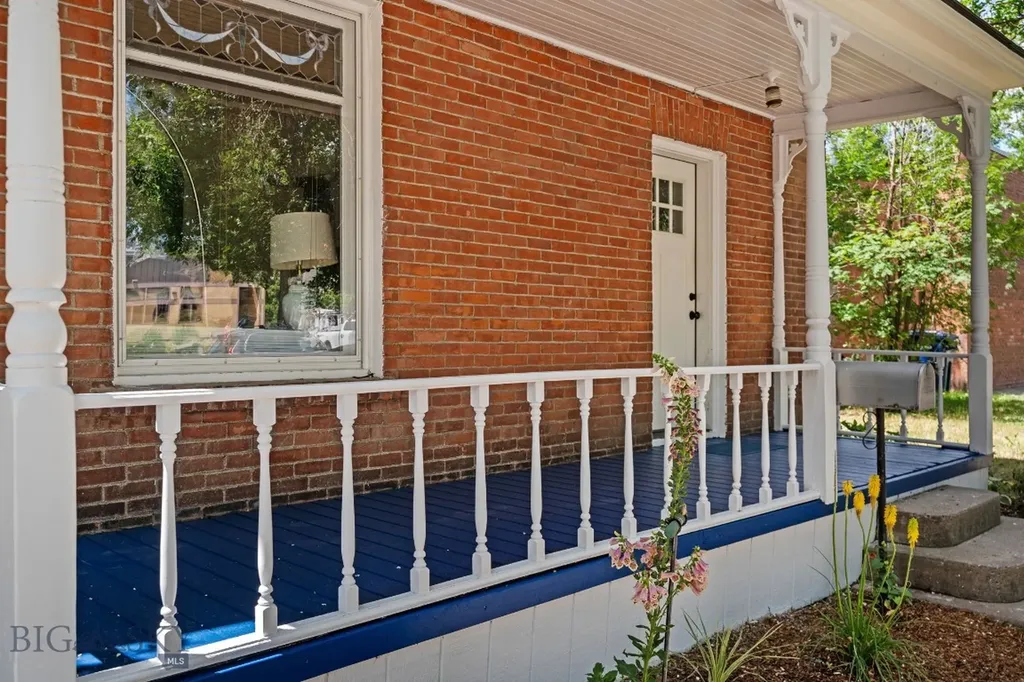 121 N Yellowstone Street Livingston MT 59047