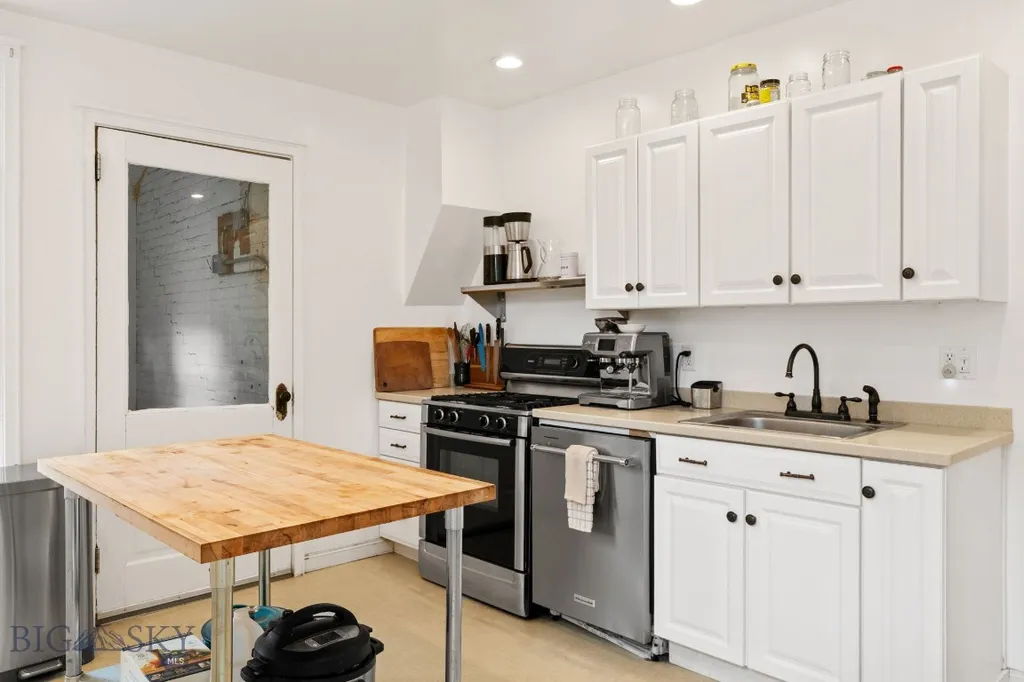 121 N Yellowstone Street Livingston MT 59047