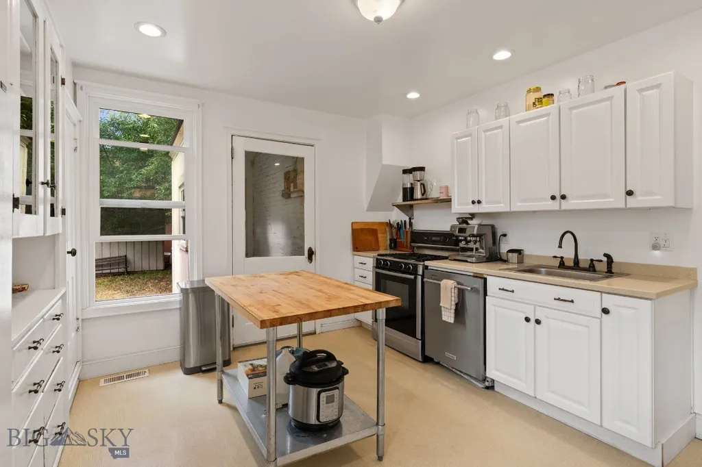 121 N Yellowstone Street Livingston MT 59047