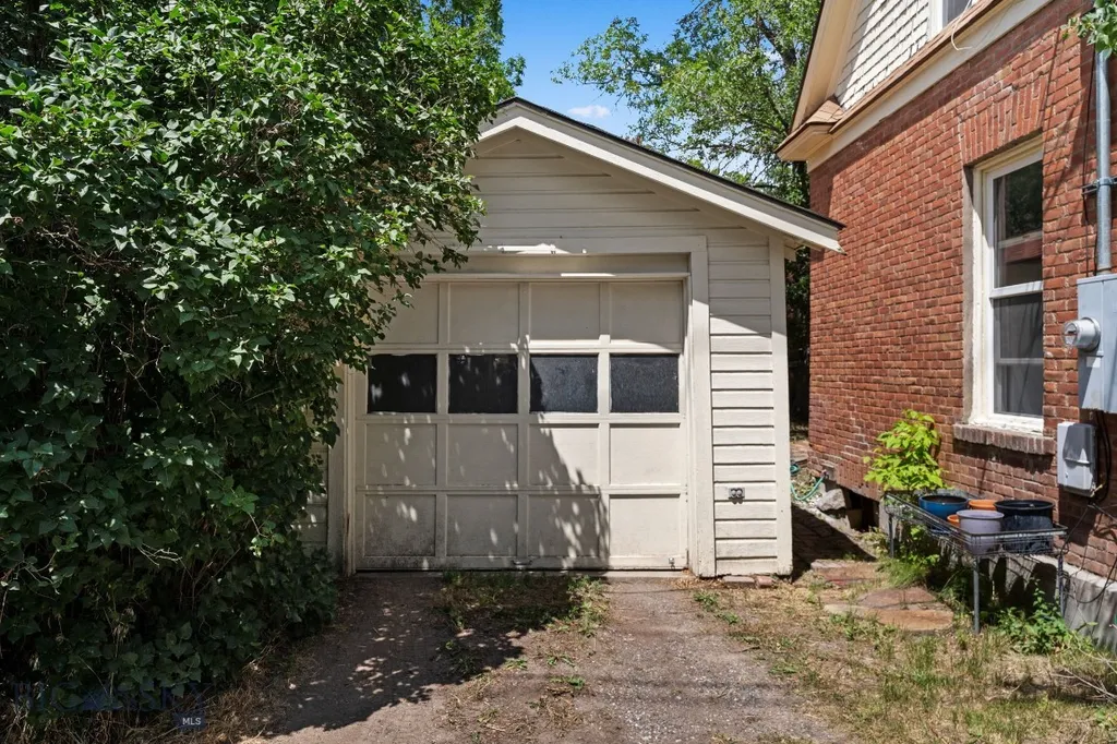 121 N Yellowstone Street Livingston MT 59047