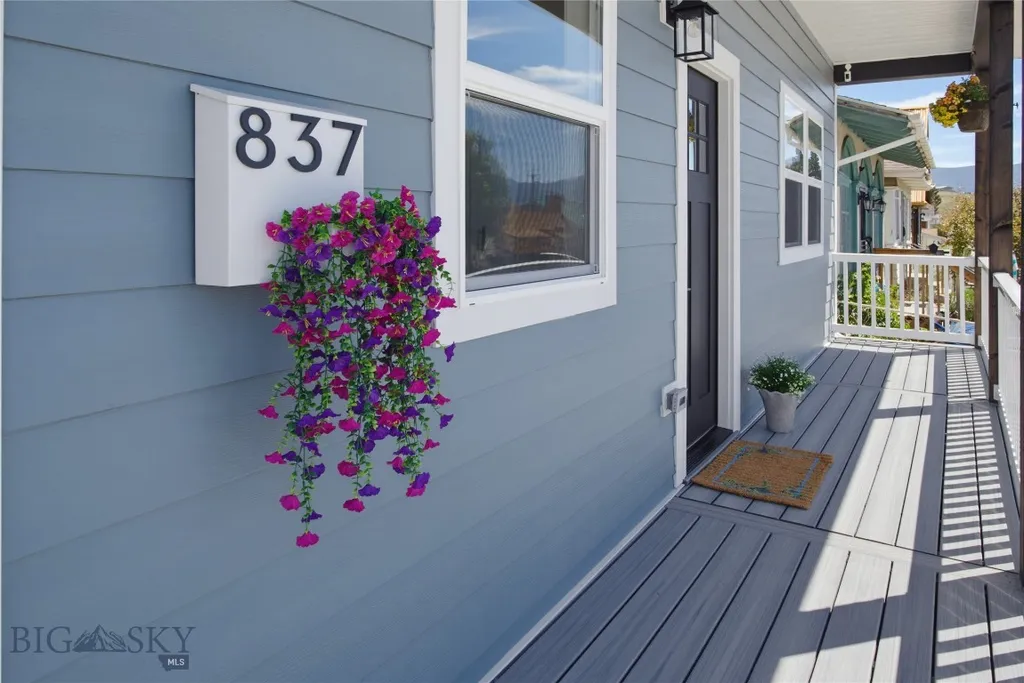 837 Zarelda Butte MT 59701