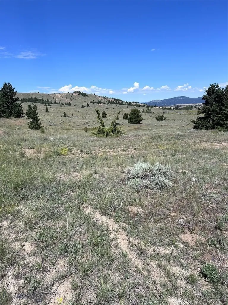Tbd Hyde Park Butte MT 59701